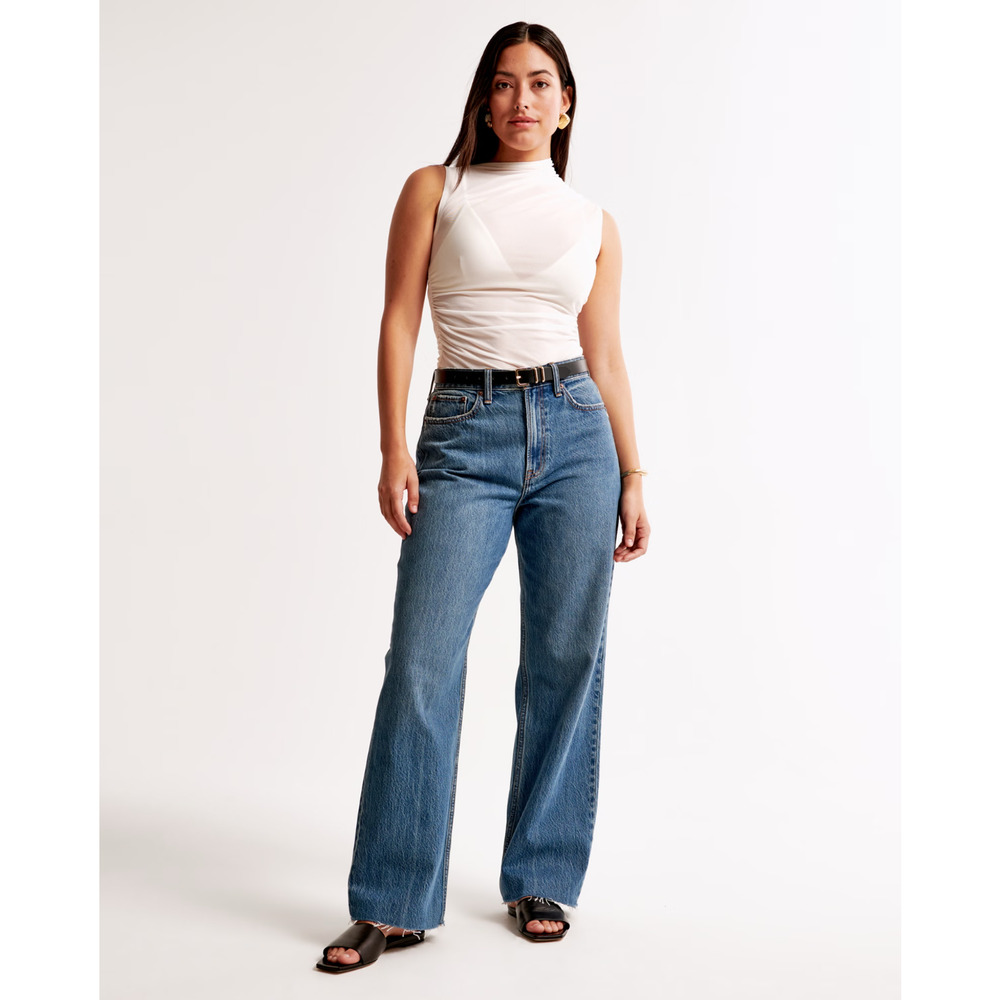 Abercrombie Fitch Curve Love The Loose High Rise Jeans Size 37/24 Short Raw Hem